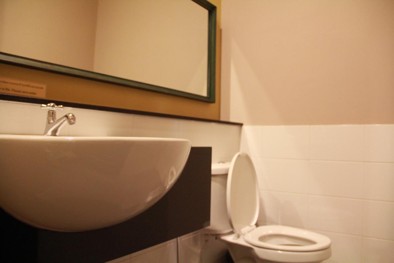 Готель Mulberry House Pak Thong Chai Екстер'єр фото
