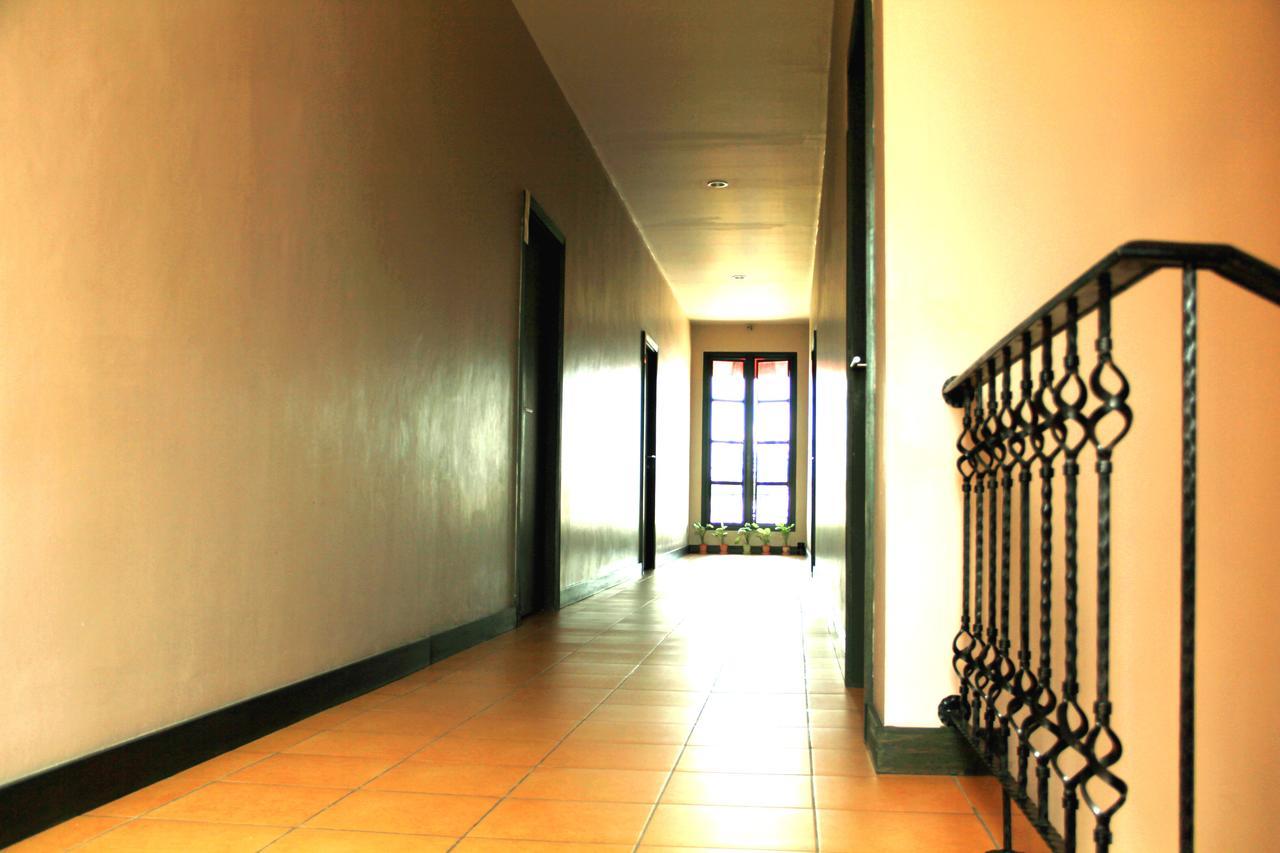 Готель Mulberry House Pak Thong Chai Екстер'єр фото