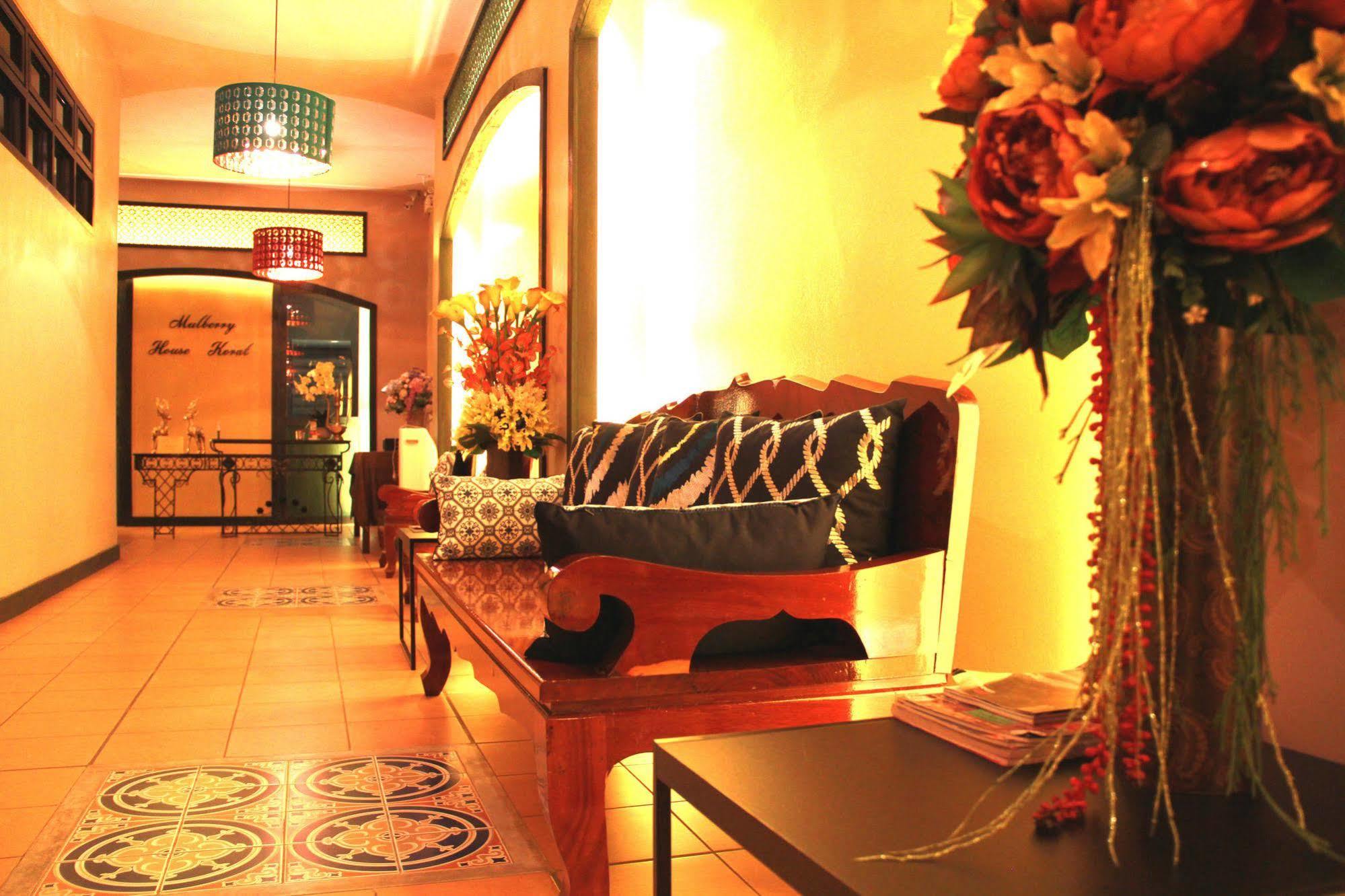 Готель Mulberry House Pak Thong Chai Екстер'єр фото
