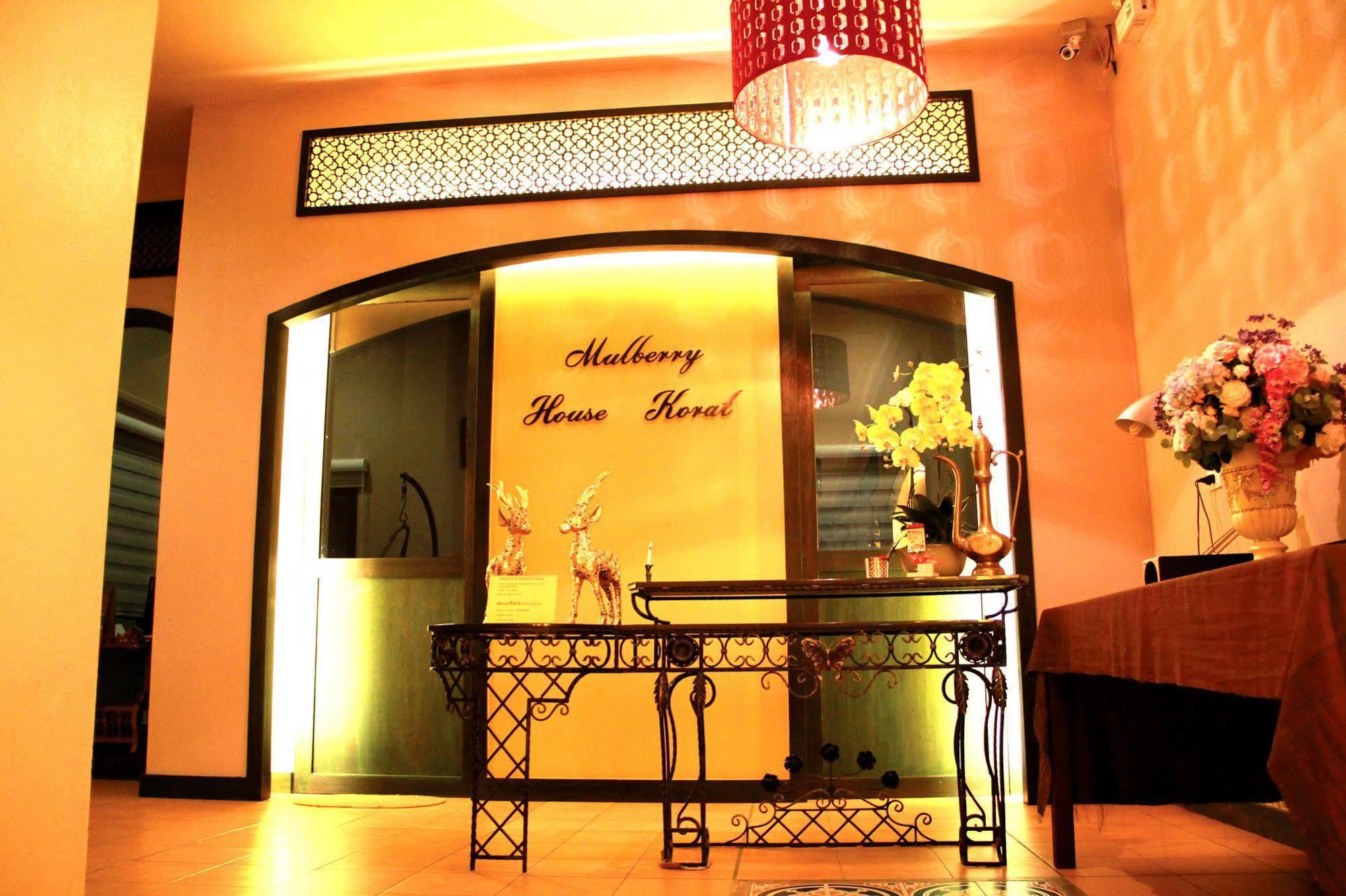 Готель Mulberry House Pak Thong Chai Екстер'єр фото